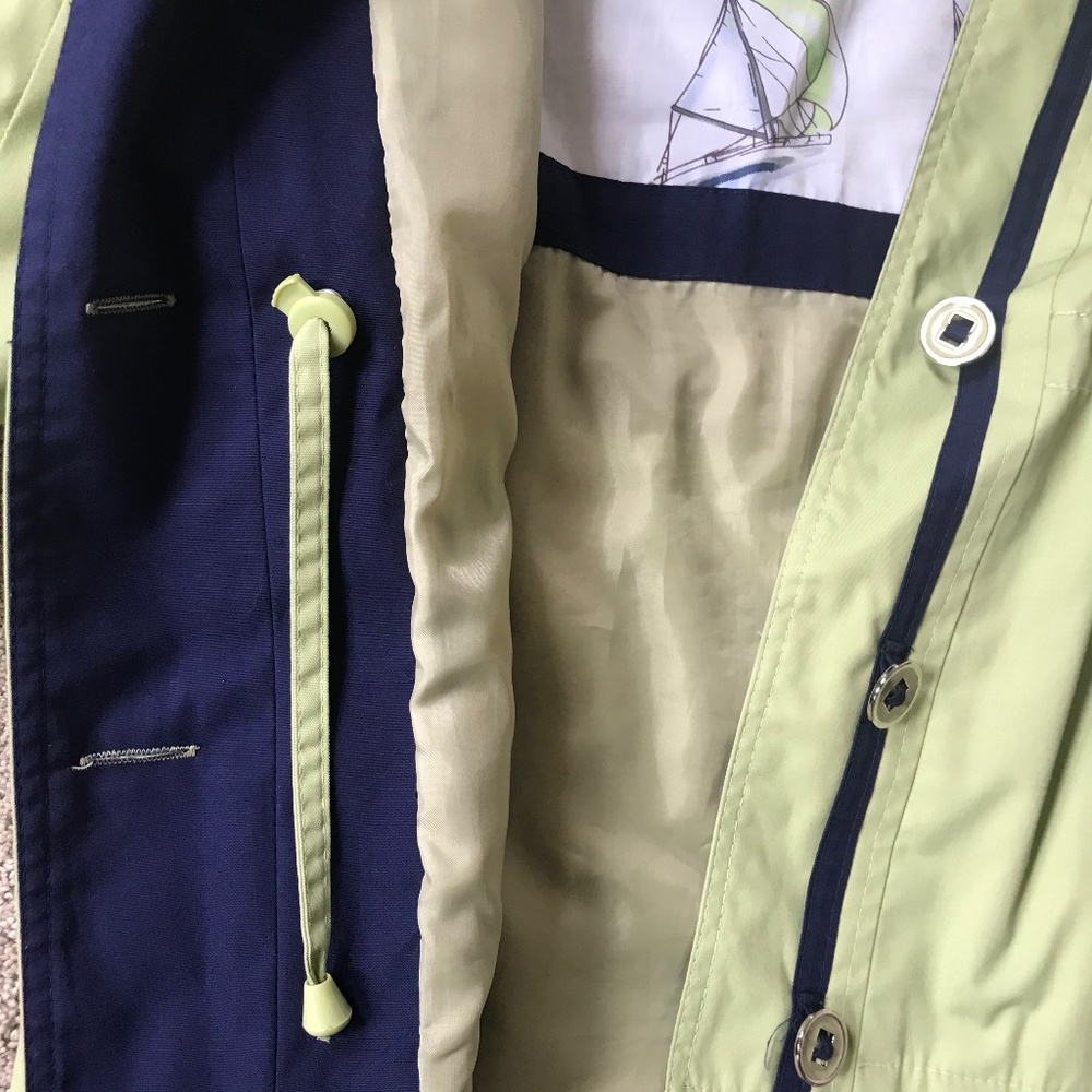 🍁Beautiful Mackintosh Light Spring Jacket With Drawstring & Hood - Picture 9 of 16